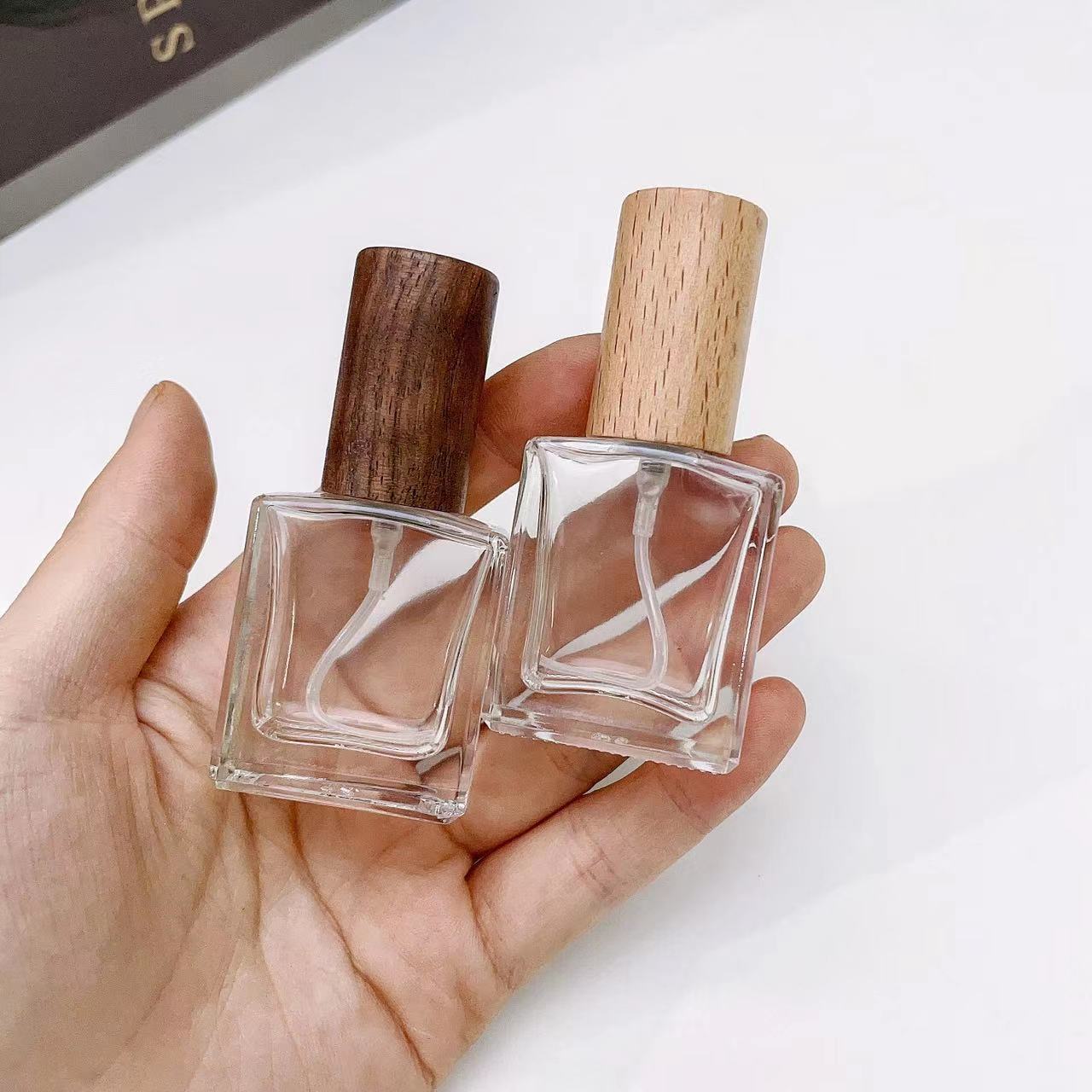Flacone Spray per profumo in v - Perfume Fragrance Refill recensione e prezzo