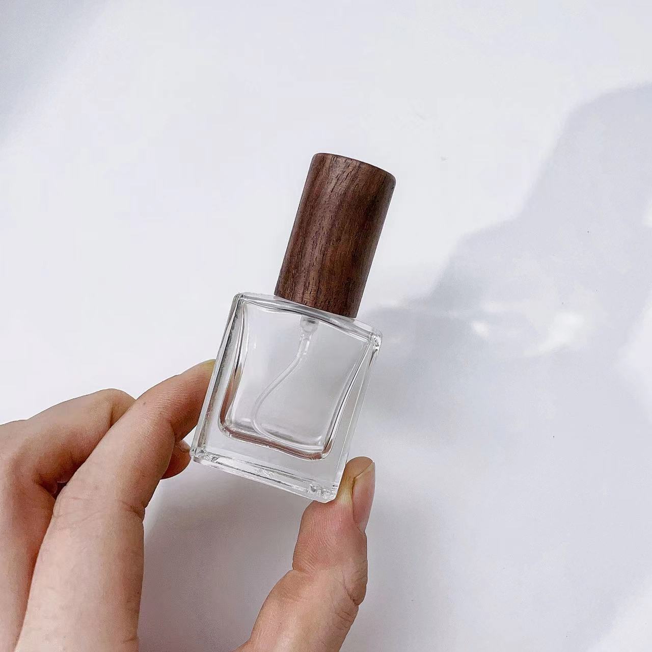 Flacone Spray per profumo in v - Perfume Fragrance Refill recensione e prezzo